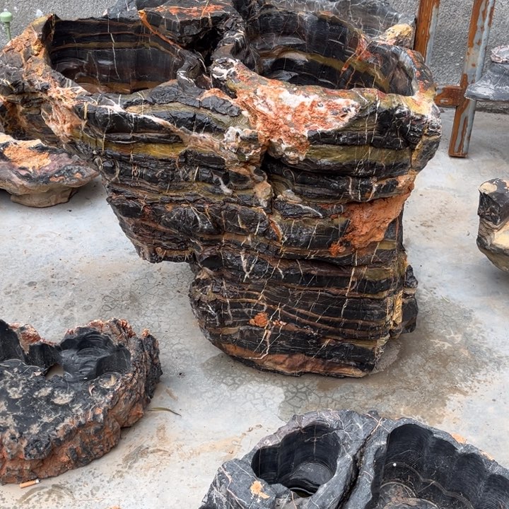 红陶保*石头花盆