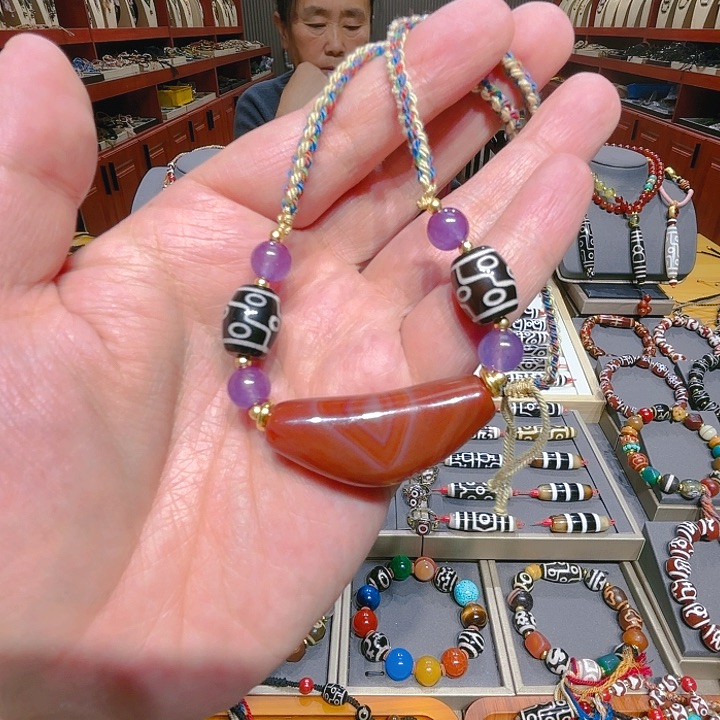 未镶嵌玛瑙/玉髓珠宝奇石