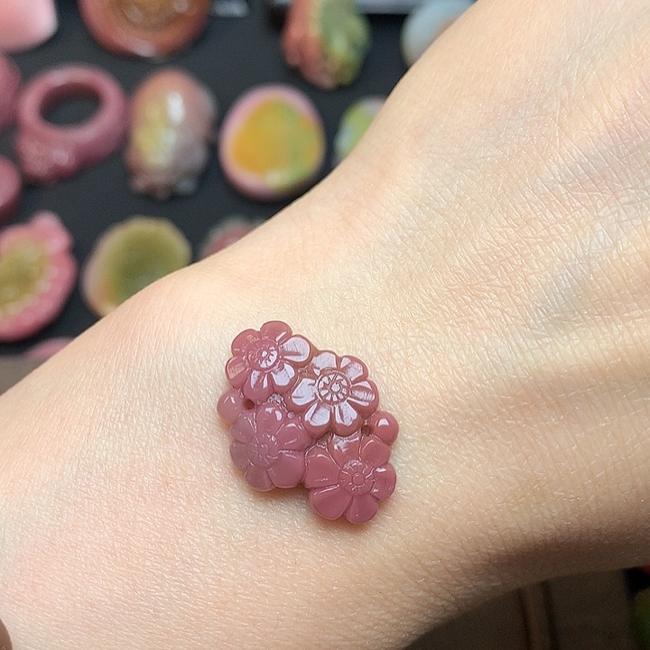 玛瑙/玉髓颈饰未镶嵌盐源原矿