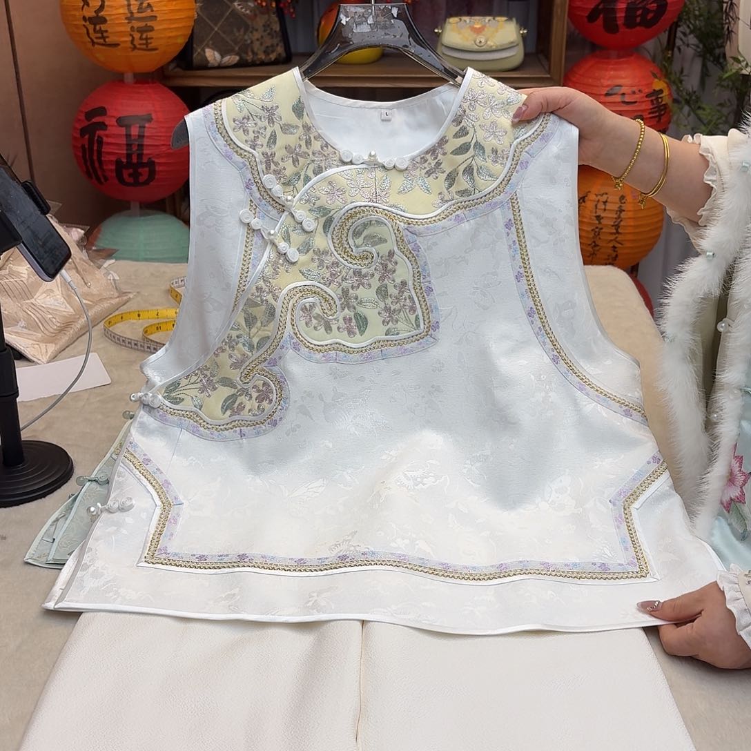 刺绣106胸围斜襟四季马甲