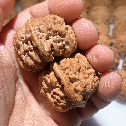 吊坠文玩核桃小***了凹底