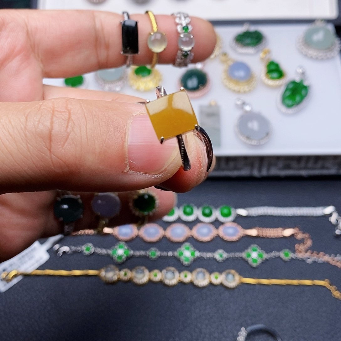 翡翠戒指银S925镶嵌戒指