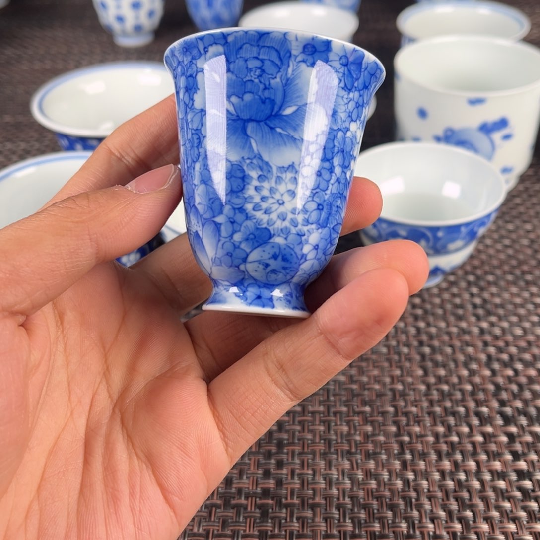 瓷片景德镇陶瓷杯子里