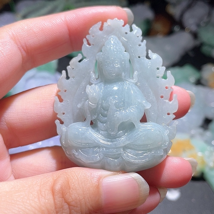 颈饰未镶嵌翡翠天