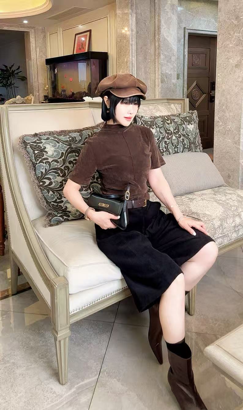 短袖半高领植绒黑色性感百搭显瘦小衫3129