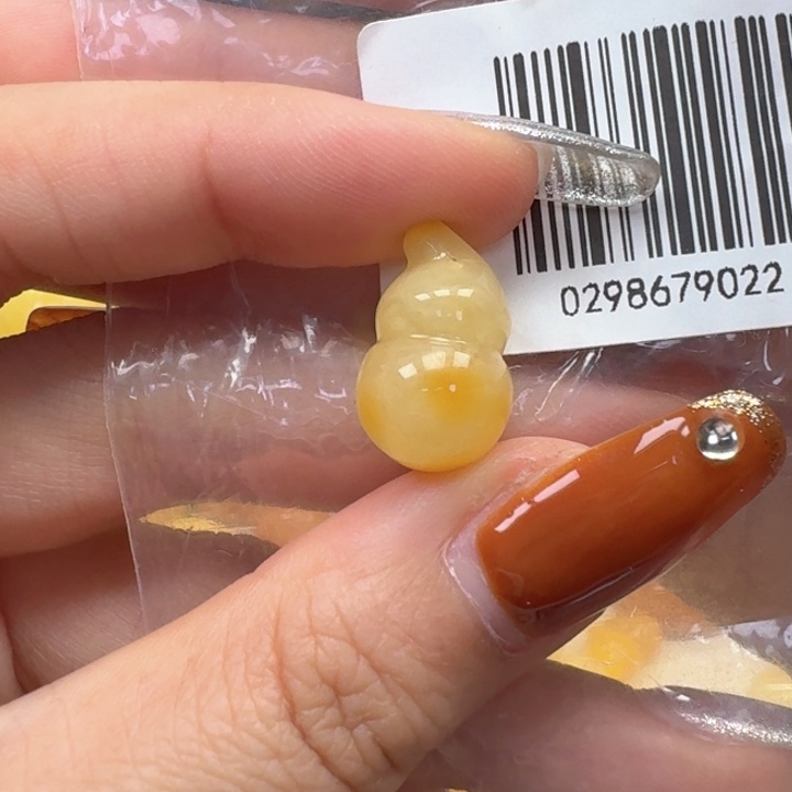 琥珀未镶嵌珠宝奇石配饰