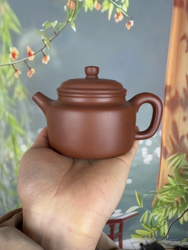 微瑕 德中壶 200cc左右  底槽清