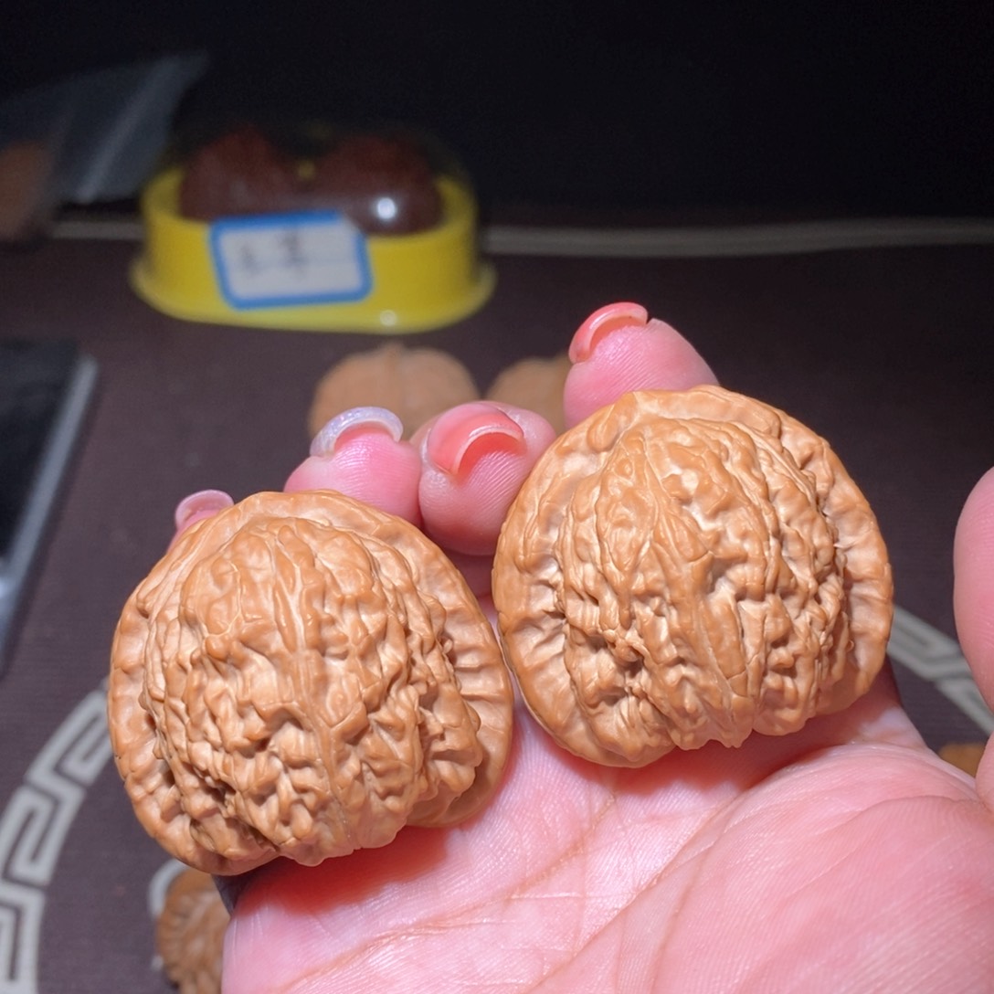 文玩核桃把件哪*三角白