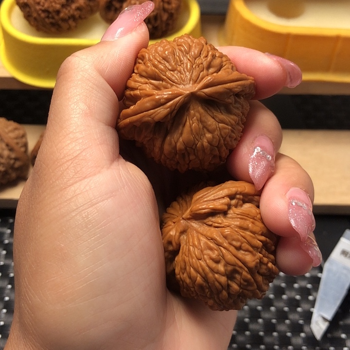 吊坠文玩核桃薄***月44