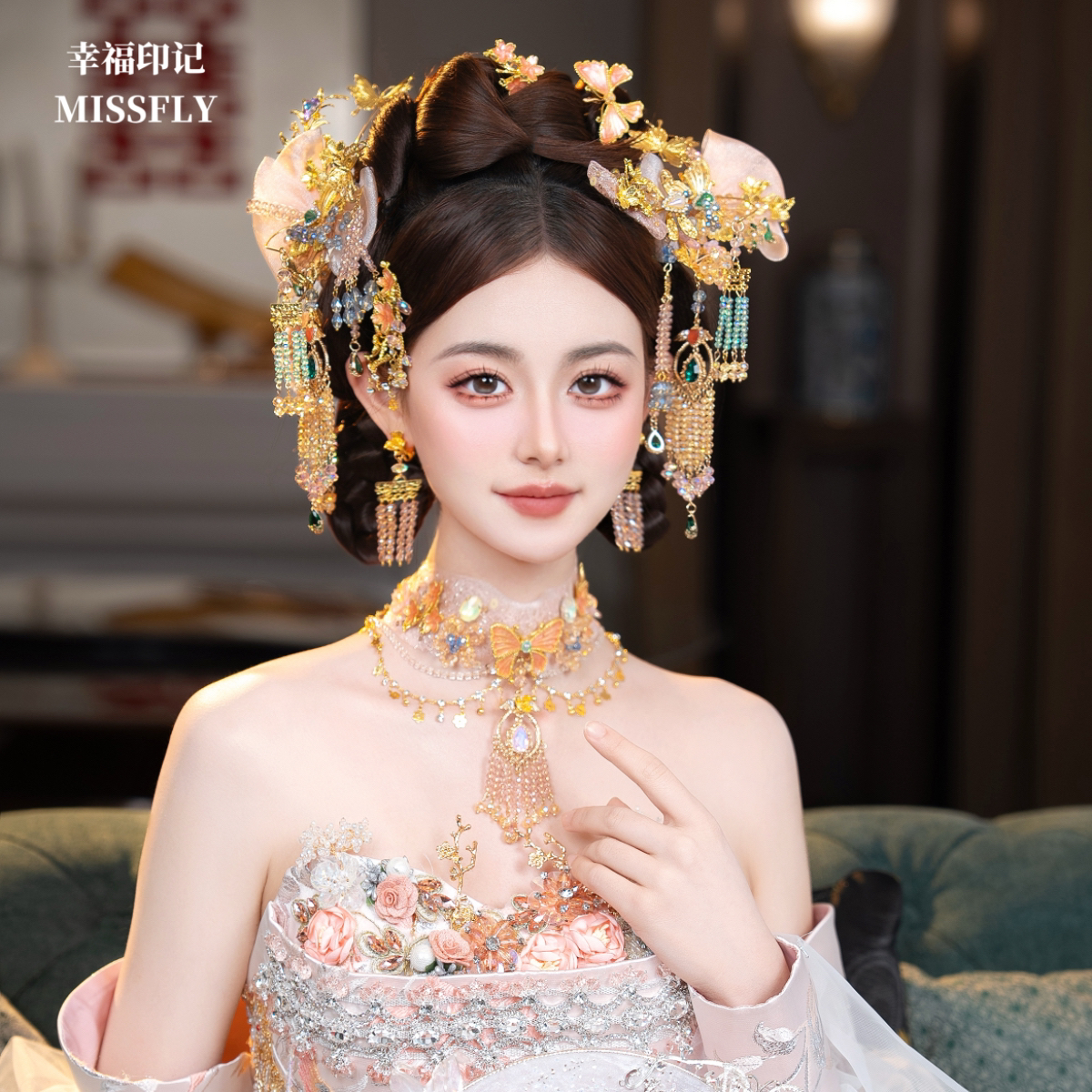 古风减龄新中式新娘粉色蝴蝶头饰金色秀禾旗袍晨袍礼服发饰超仙女