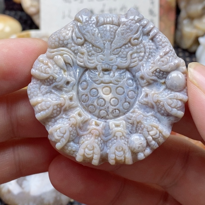 硅化珊瑚（珊瑚玉）颈饰未镶嵌