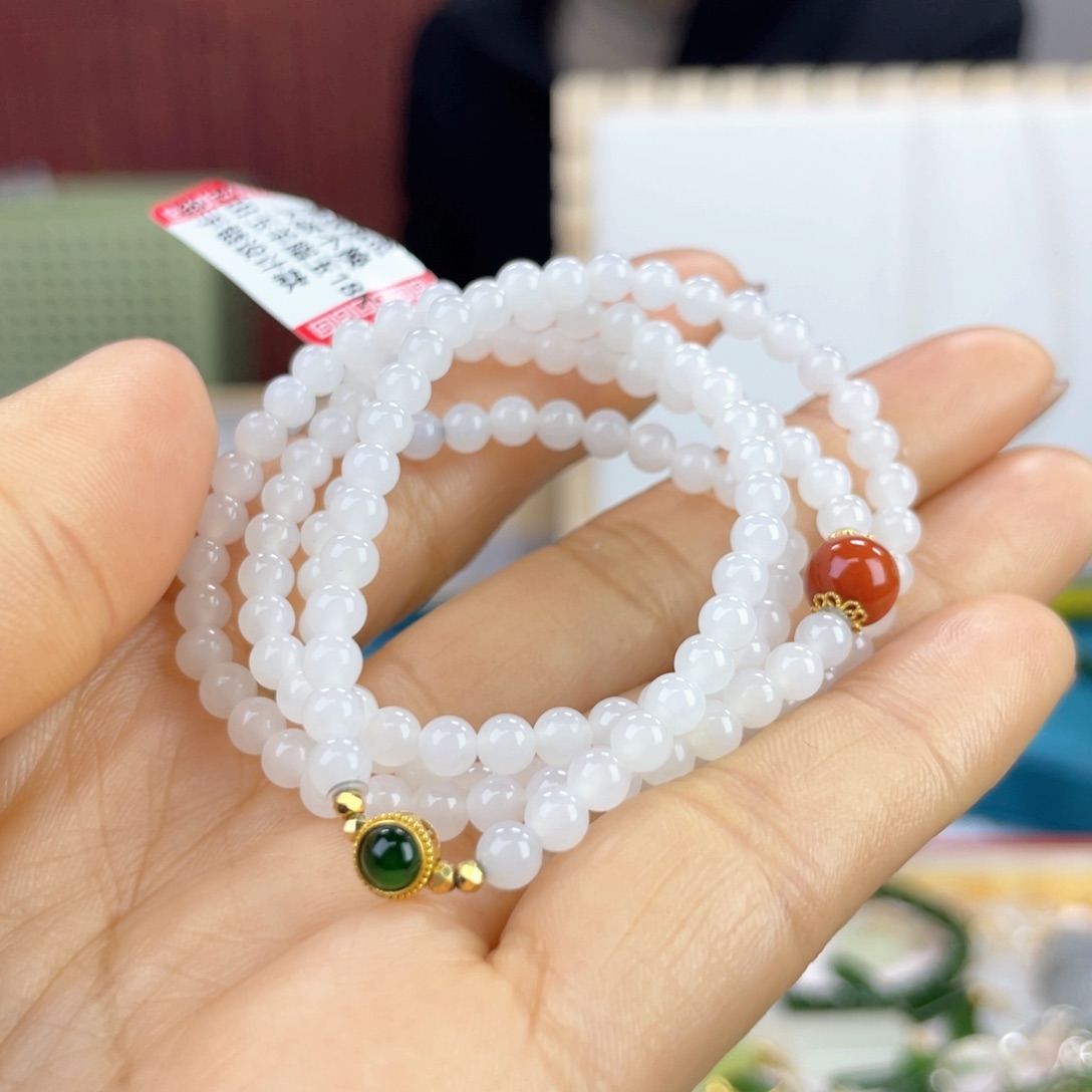 和田玉颈饰18K金镶嵌