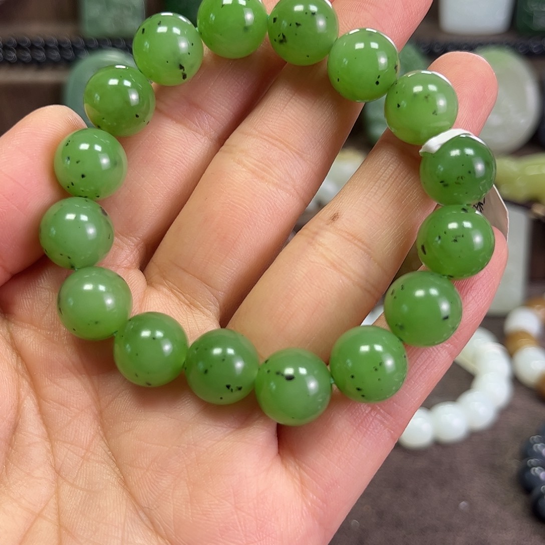 和田玉未镶嵌手串