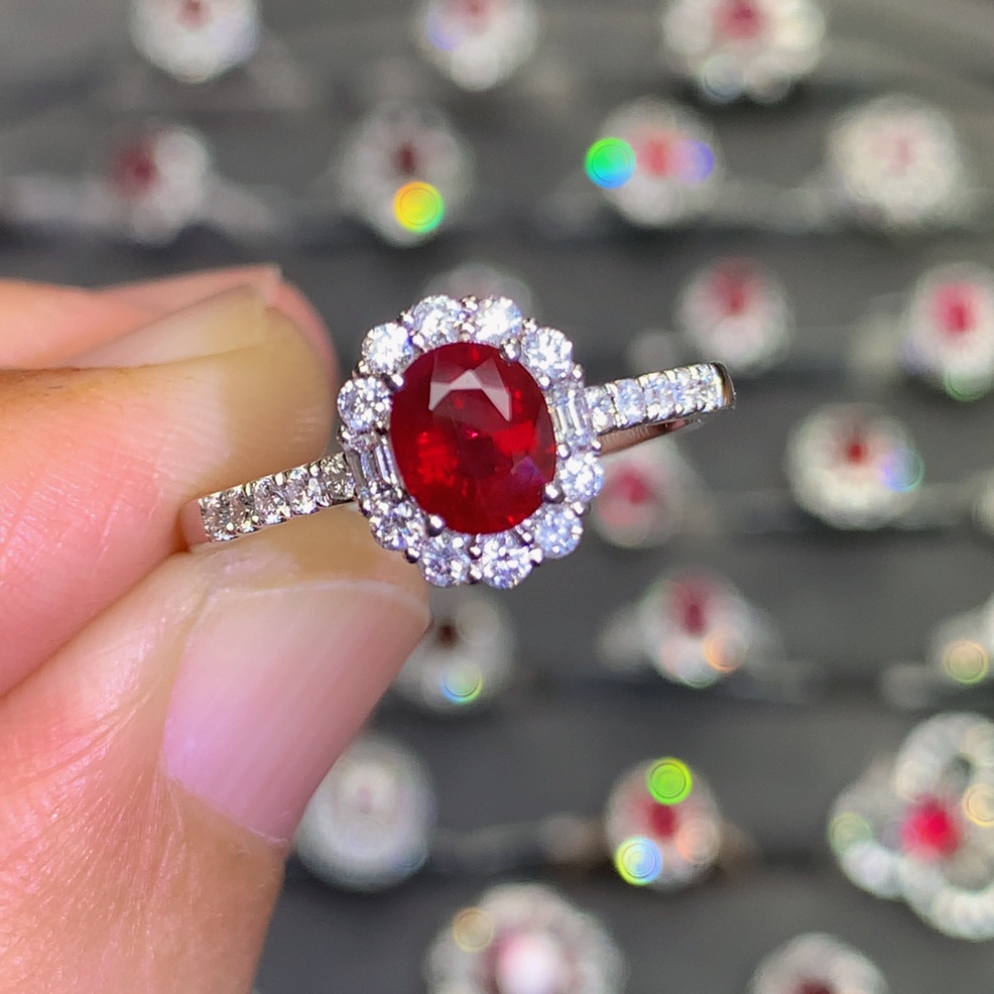 红宝石戒指18K金镶嵌0.9克缅甸