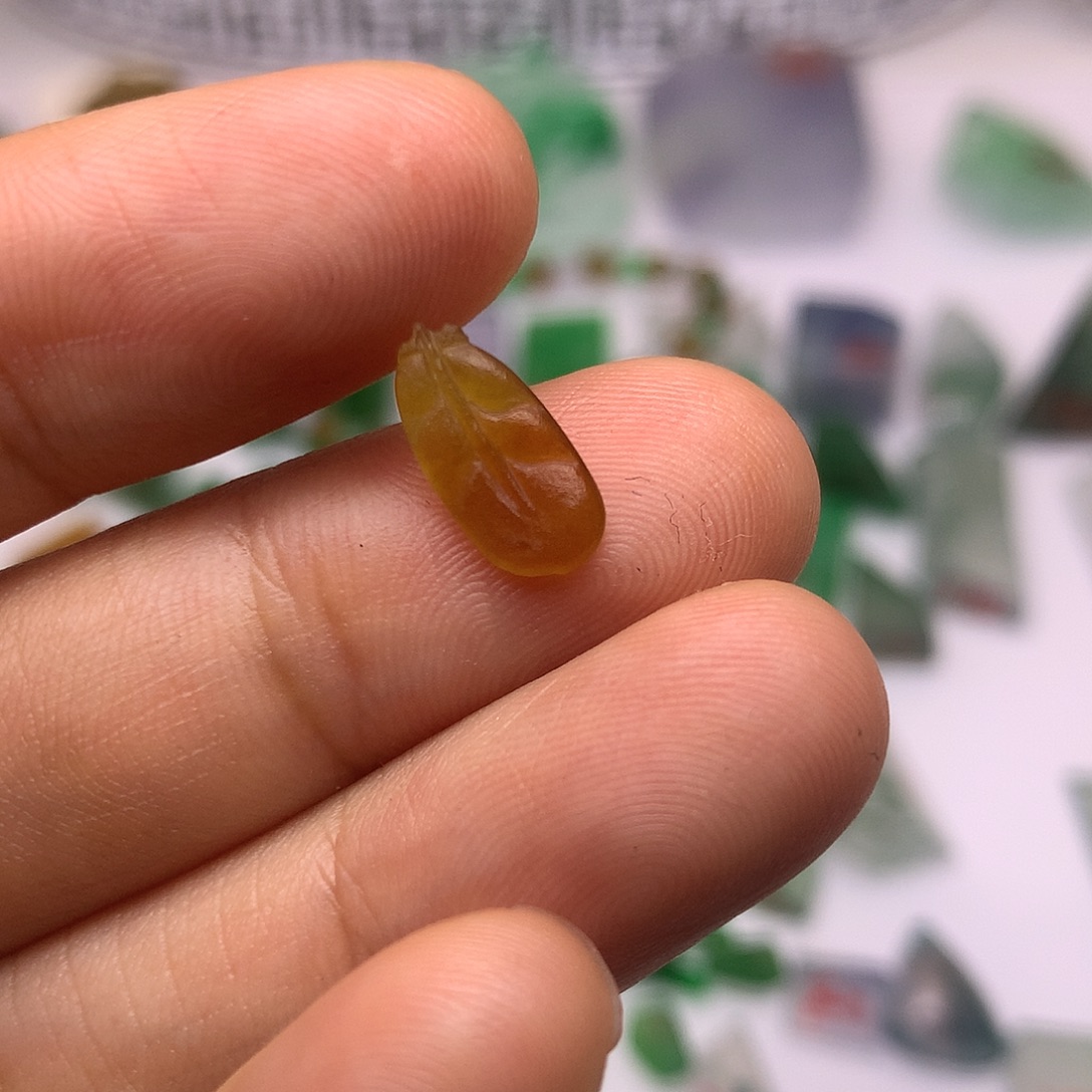 定制翡翠未镶嵌天然翡翠定制