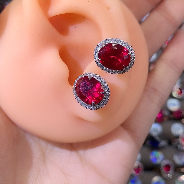 银S925镶嵌红宝石耳饰白810
