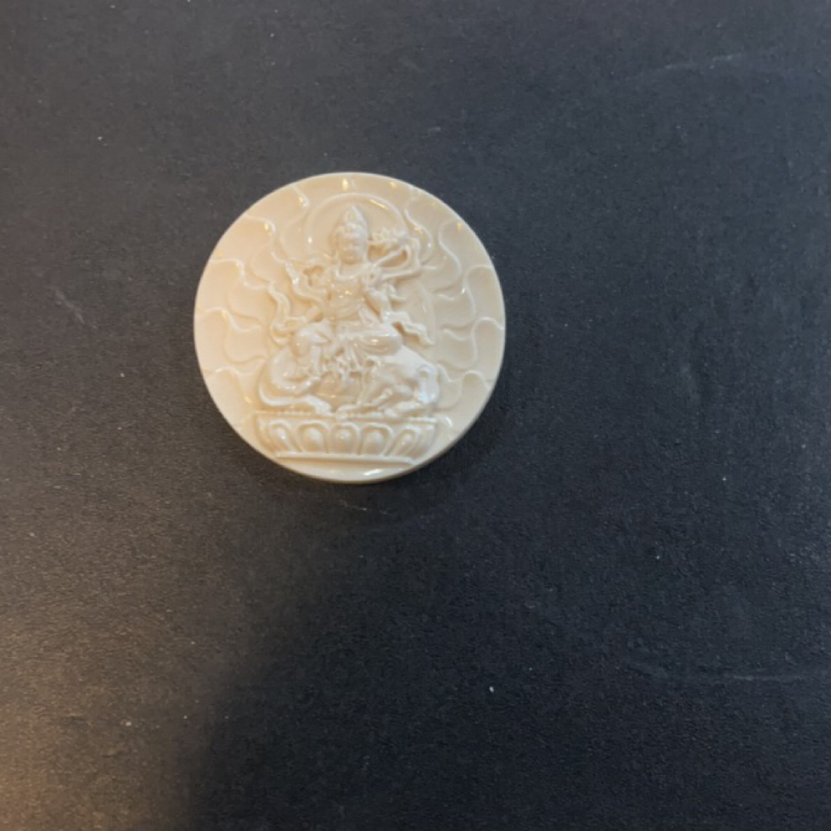 猛犸圆饼子雕刻件XX120