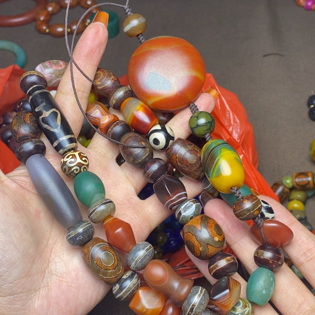 玛瑙/玉髓颈饰未镶嵌