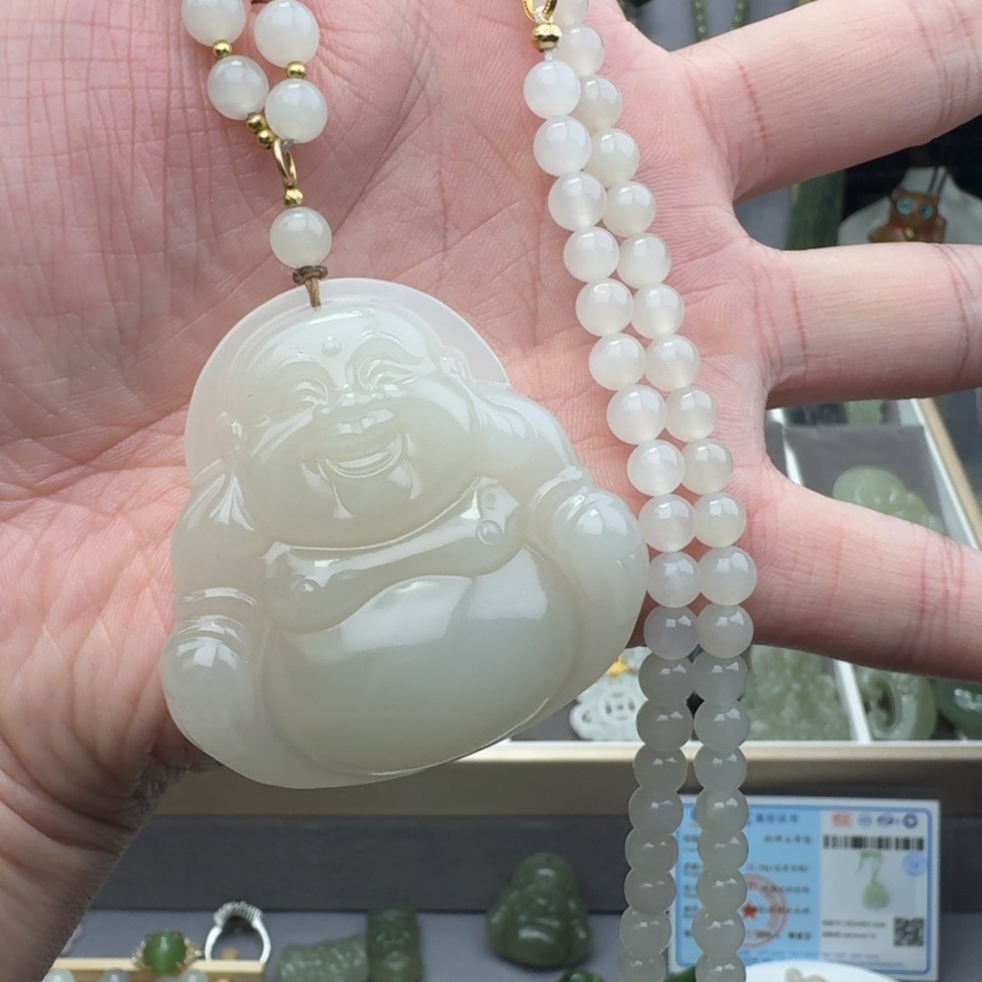 和田玉颈饰未镶嵌