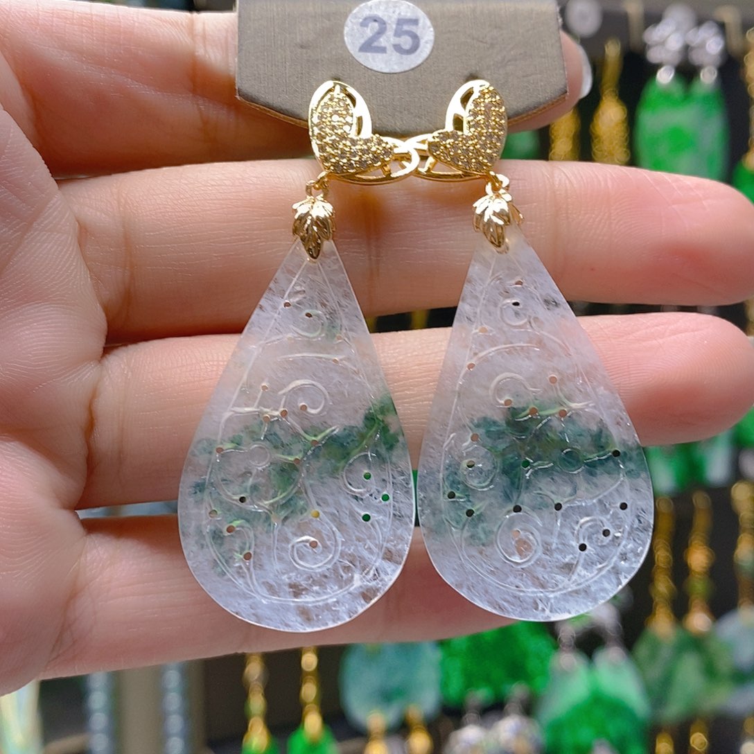 未镶嵌翡翠耳饰翡翠