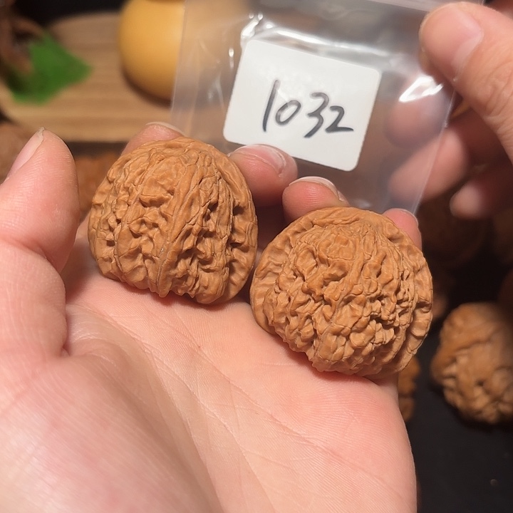 把件文玩核桃42 尺  白狮子 1032