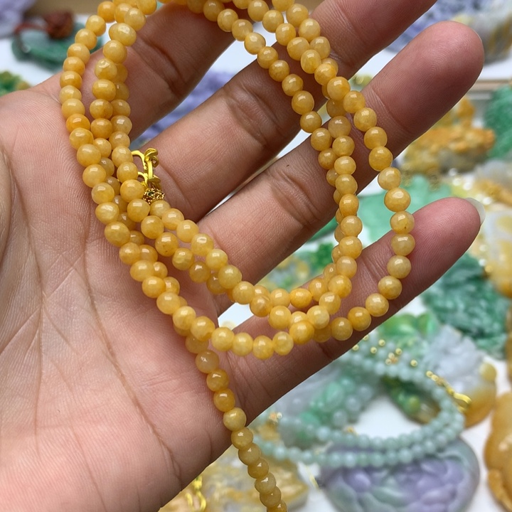 翡翠颈饰未镶嵌郑**丶翡翠