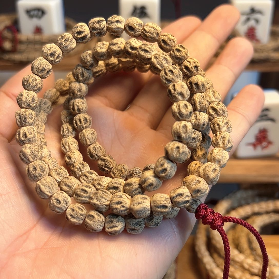 柏香籽/百香籽吊坠r***.