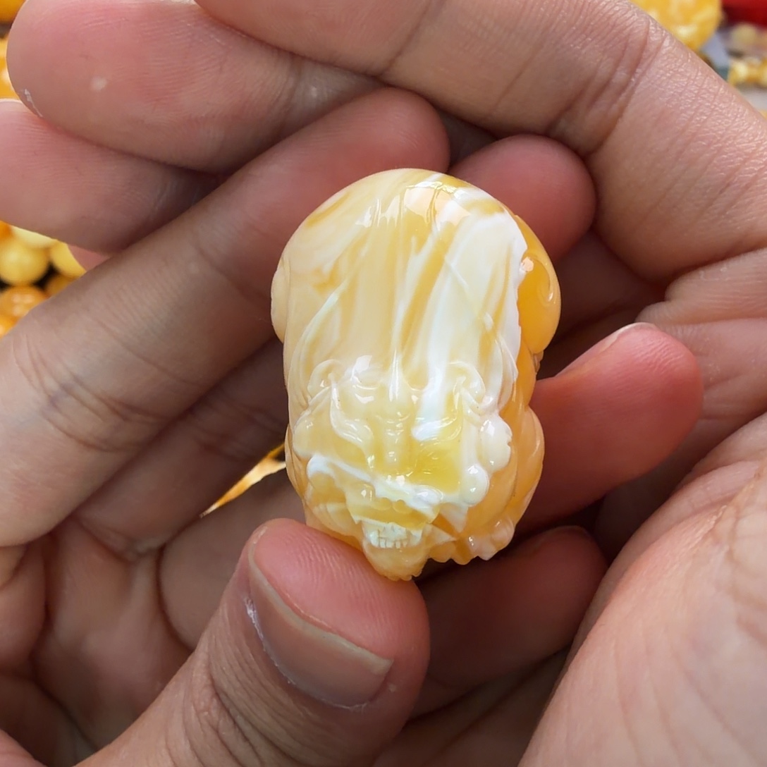 琥珀未镶嵌珠宝奇石12g