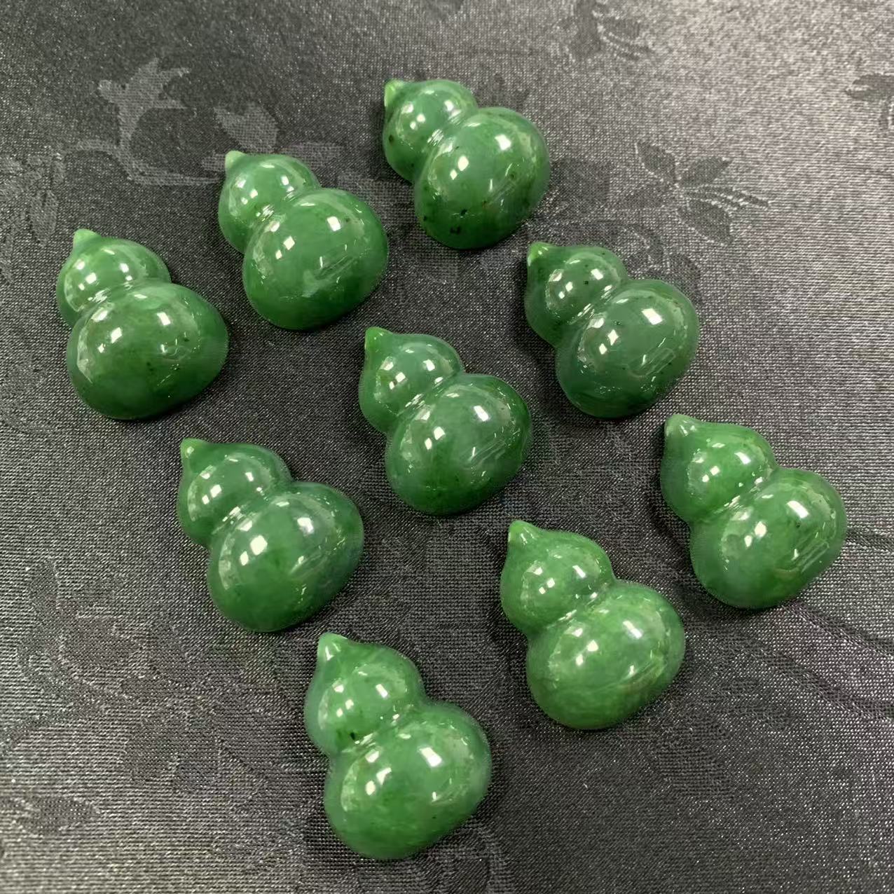 「戴琴珠宝」DQ4831-和田碧玉葫芦吊坠（多样性发其一）