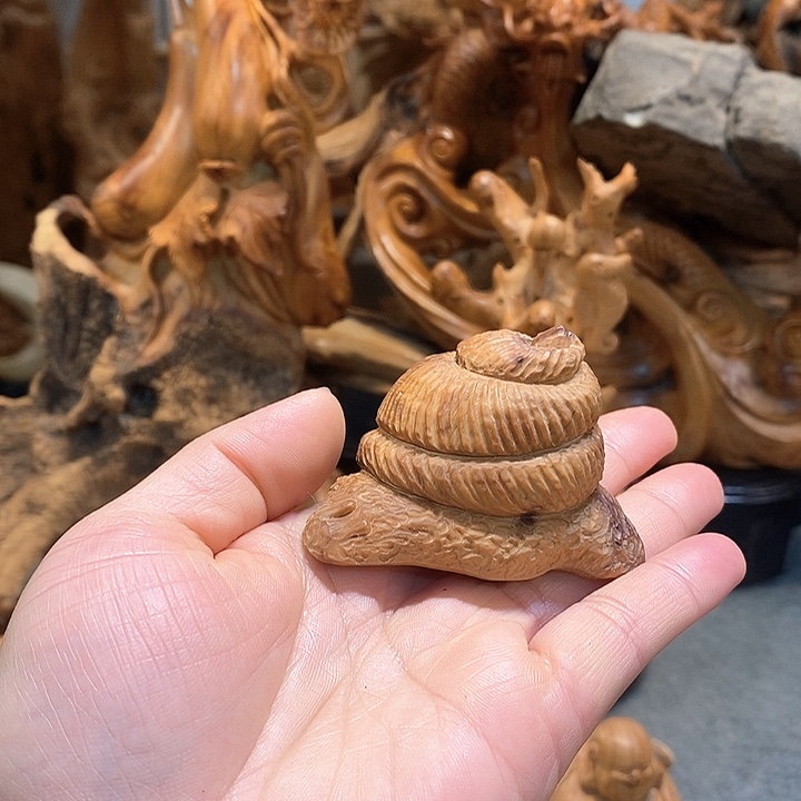 柏木（崖柏）玉化蜗牛