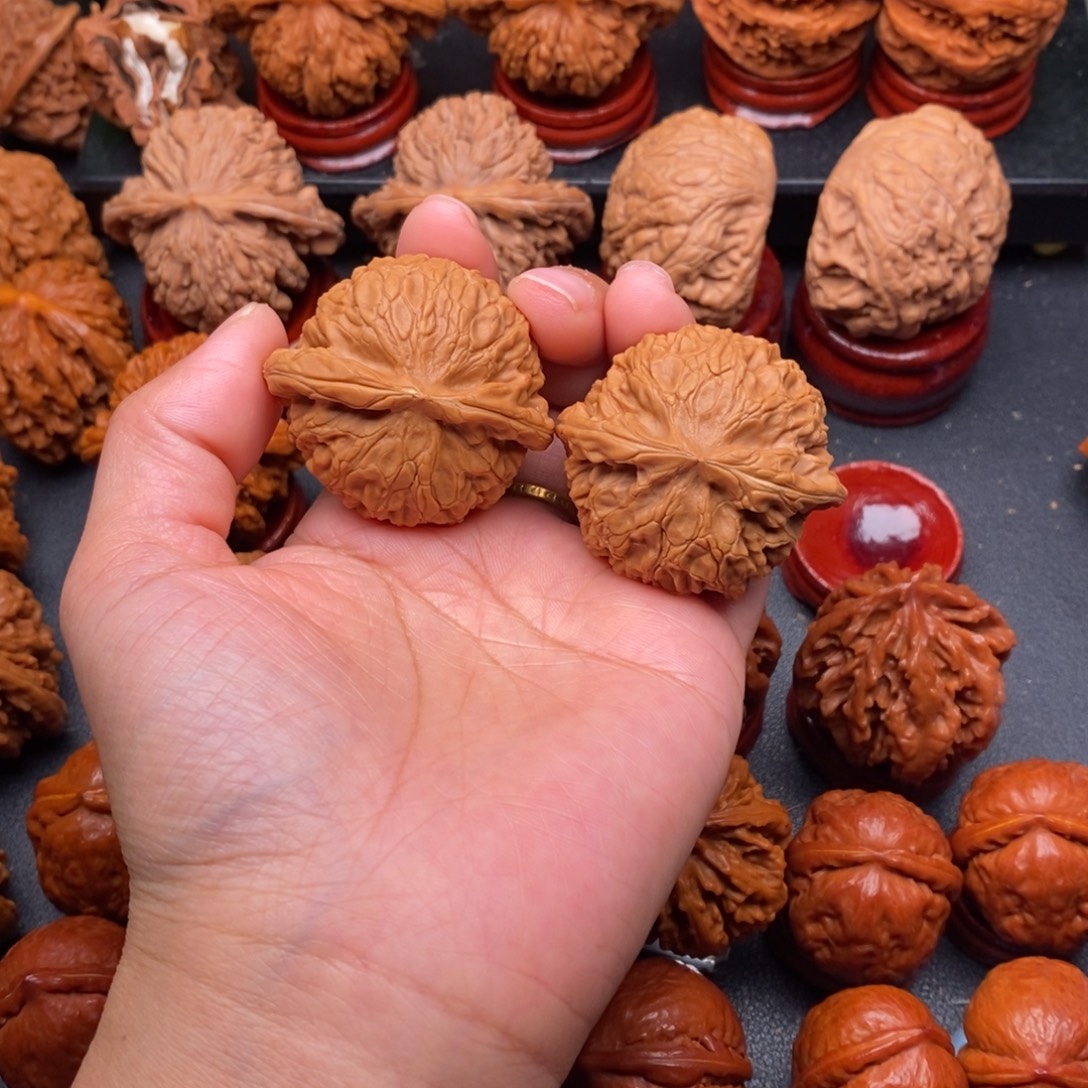 ****把件文玩核桃宫灯