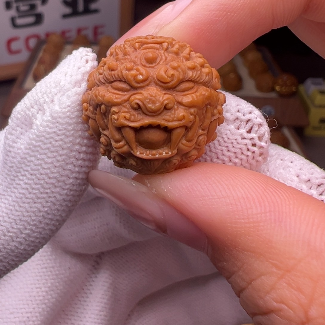 猴头核桃把件精修款吞金唐狮全品有正常封口线