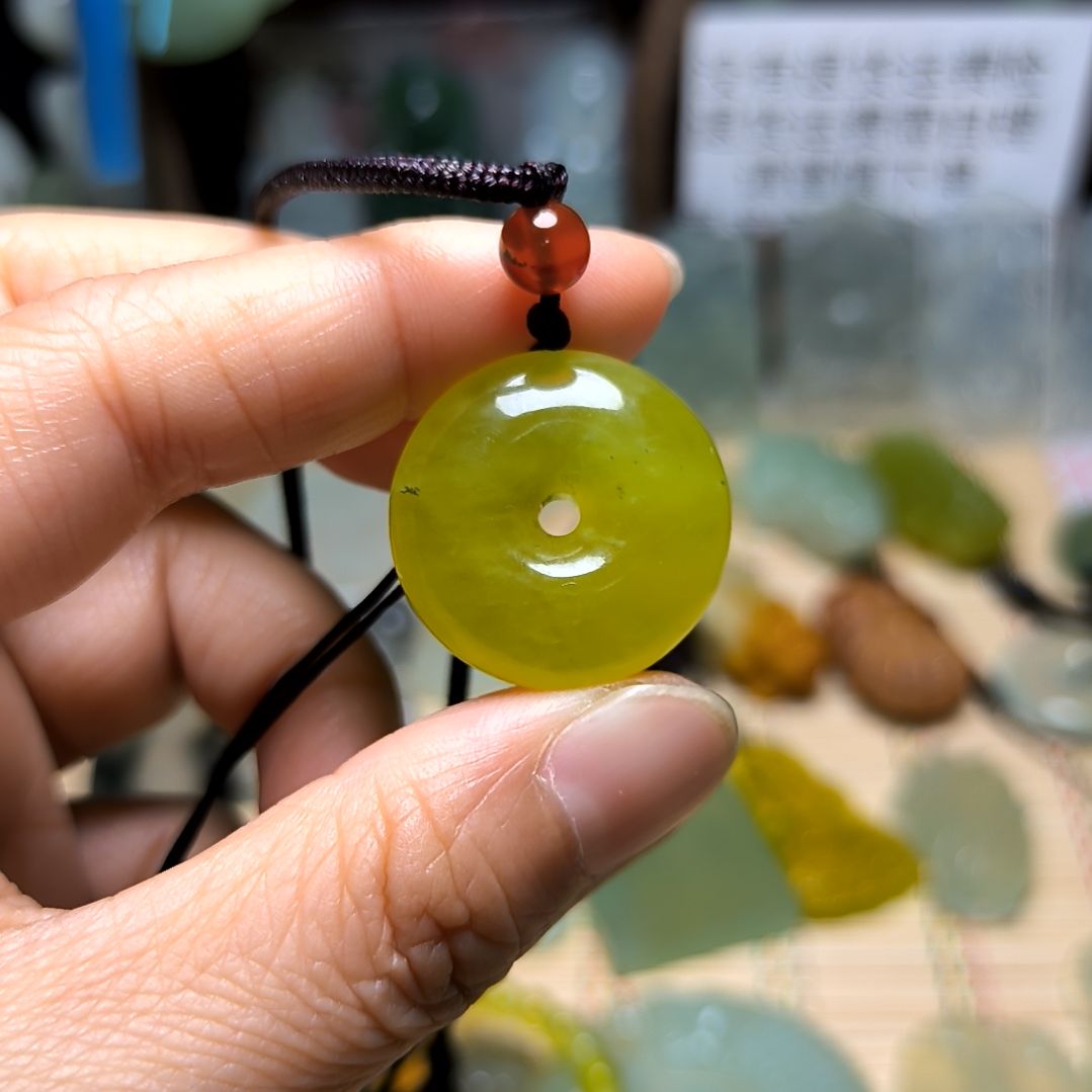 岫玉未镶嵌吊坠(不含链)