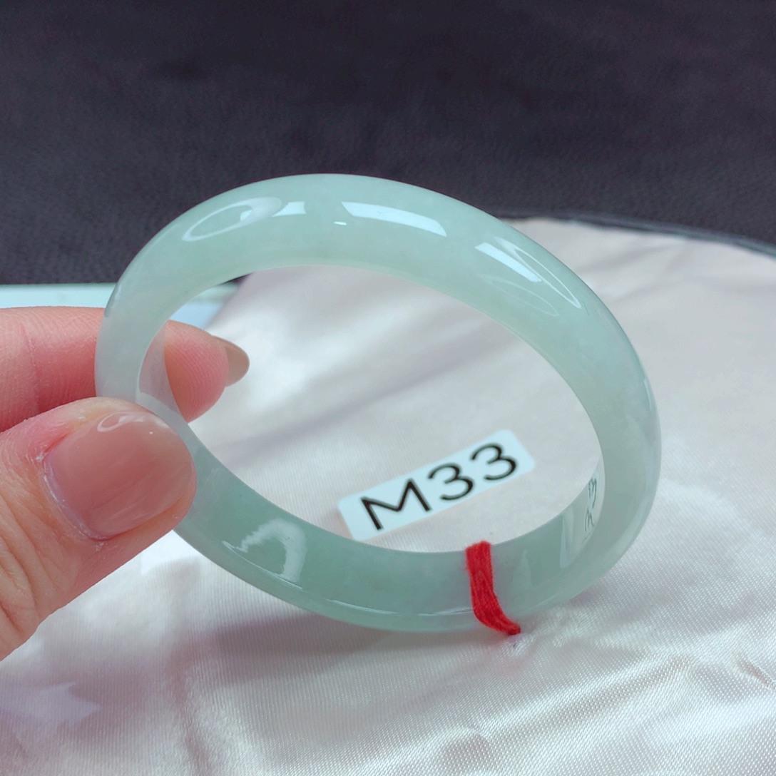 翡翠手镯未镶嵌手镯88