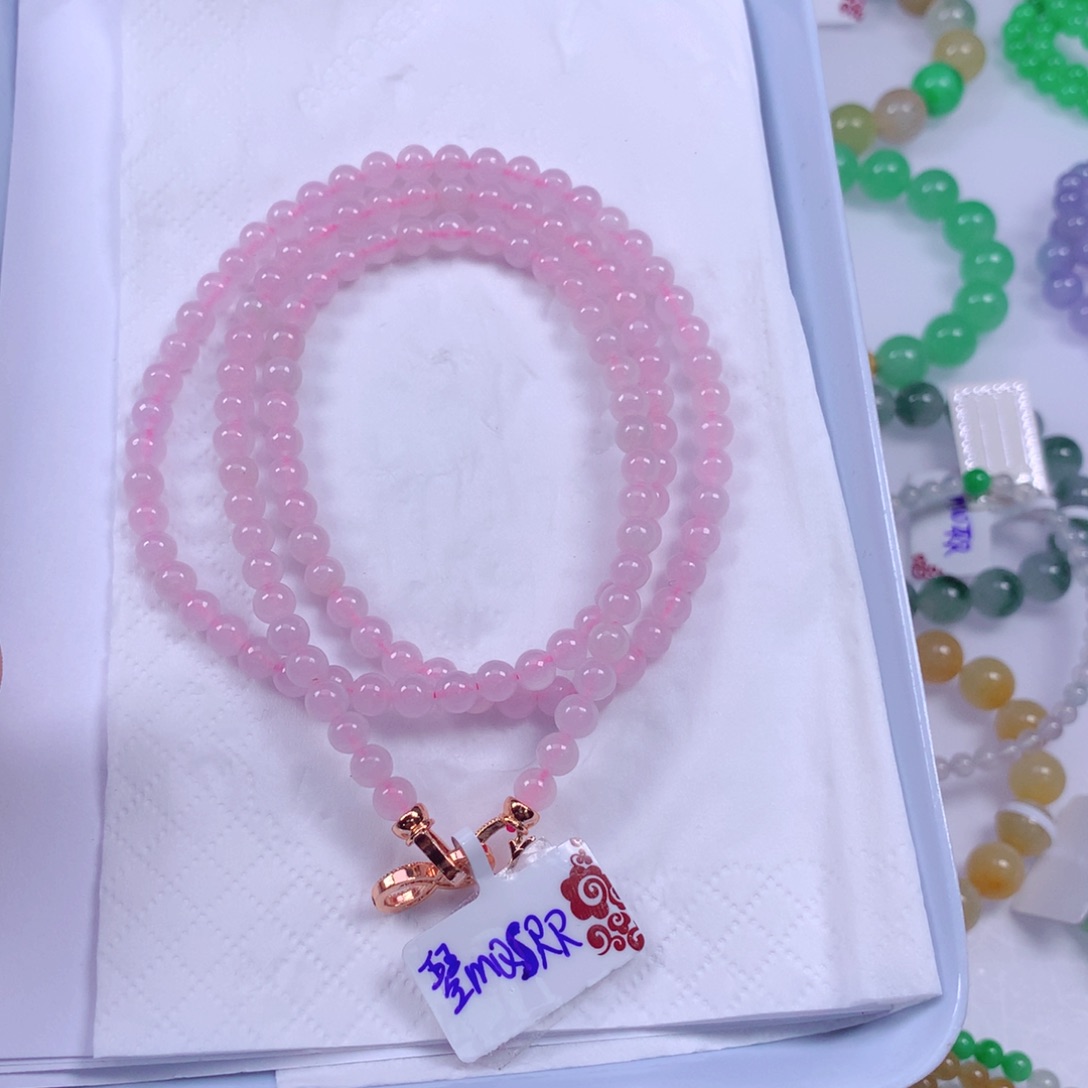 翡翠颈饰未镶嵌小**婷项链