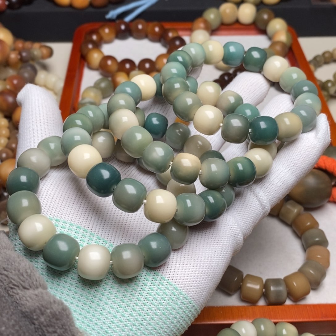 菩提根/象牙果手串卡13mm绿色多宝随机发一条