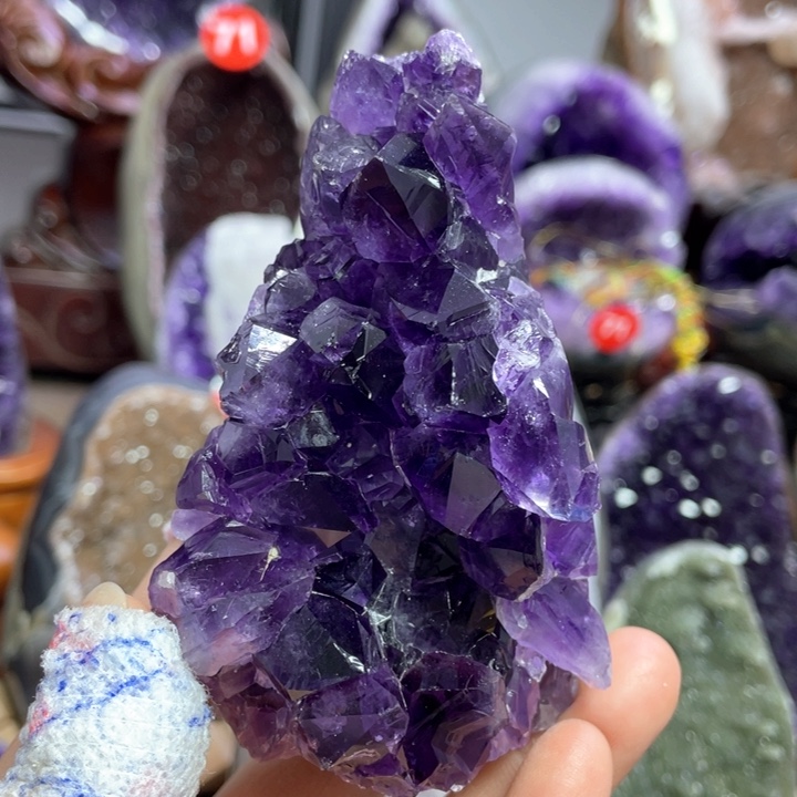 水晶摆件未镶嵌捡漏