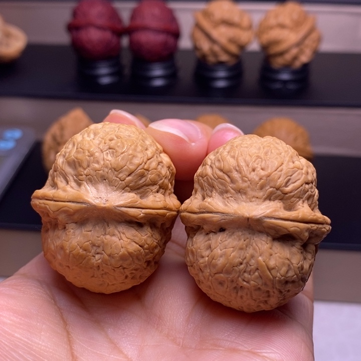 把件文玩核桃团凤绣球41