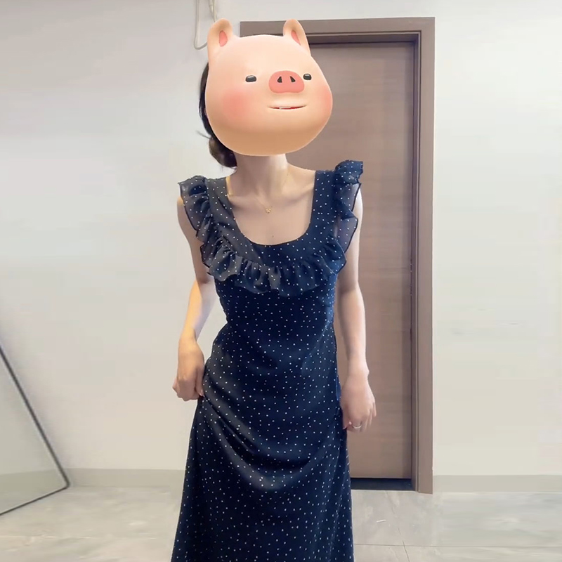 荷叶边小飞袖波点连衣裙子女夏季2025年新款法式方领露背吊带长裙