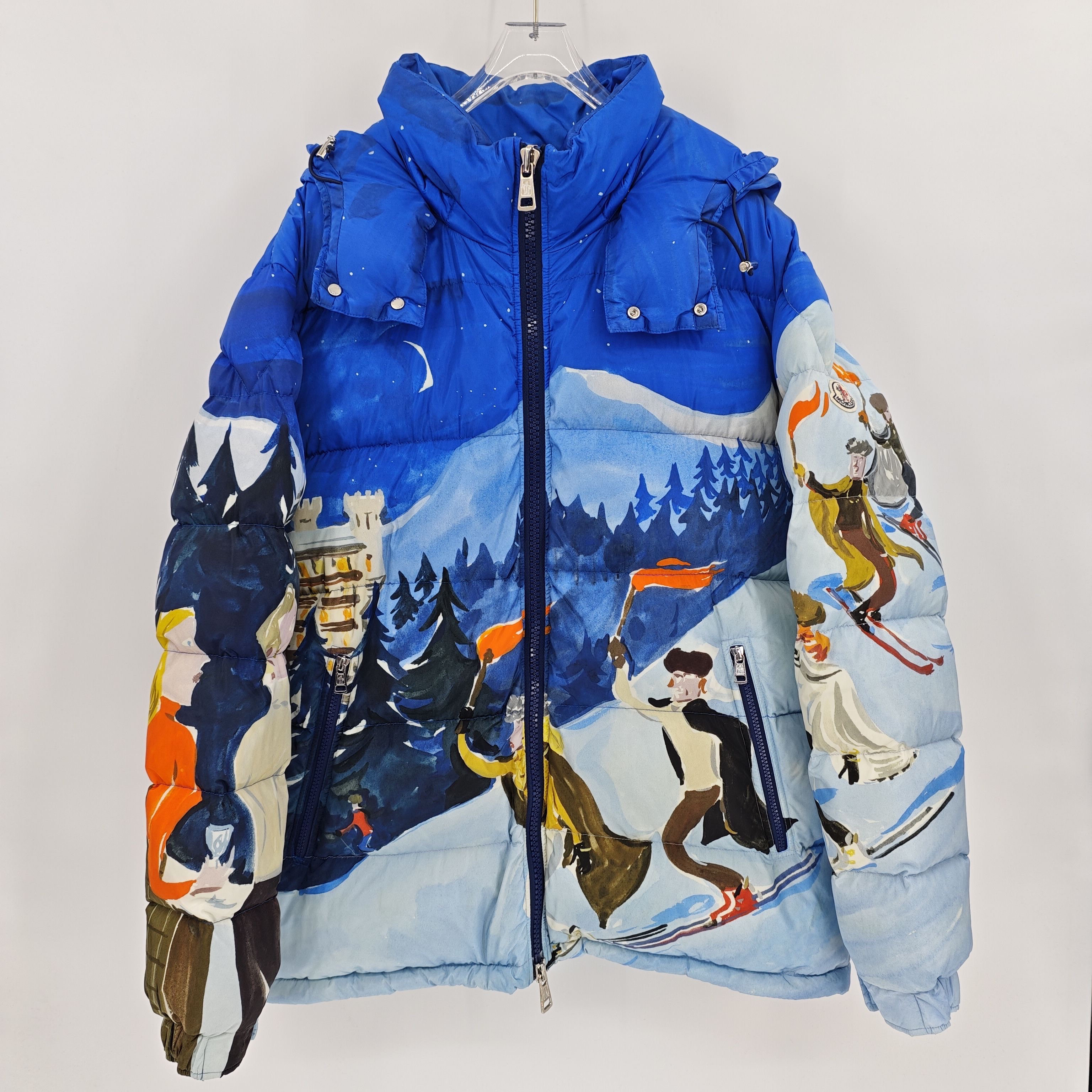 99新 MONCLER 蒙口   vic限定款卡通滑雪图案羽绒服/4码/Sw24966