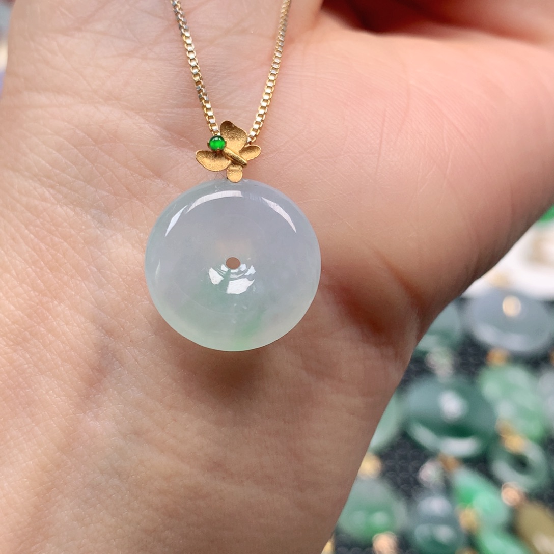 【闪购商品】翡翠吊坠(不含链)18K金镶嵌