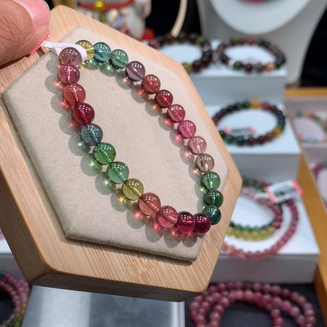 碧玺手链未镶嵌7.3mm。  