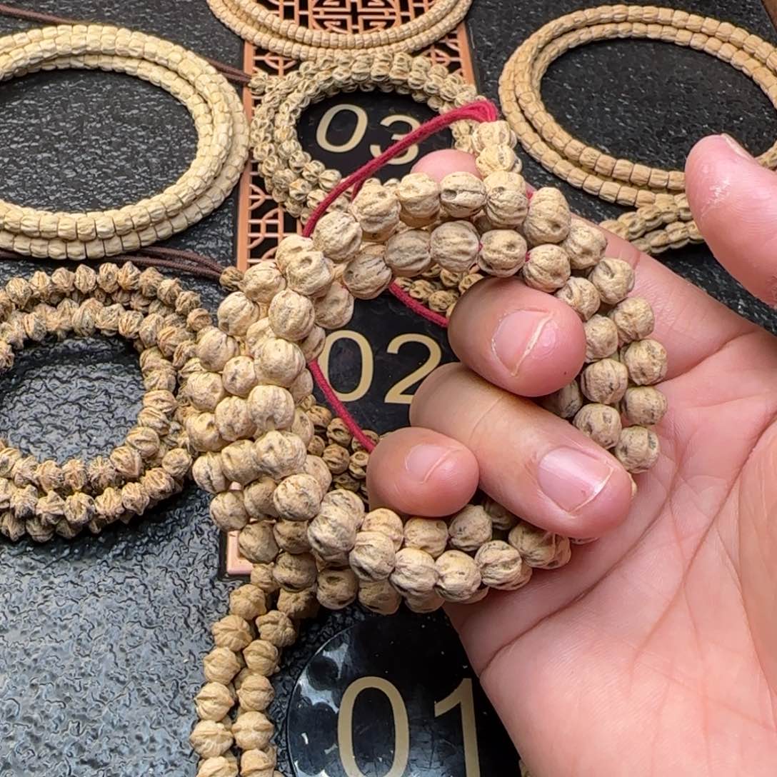 柏香籽/百香籽吊坠跟****行