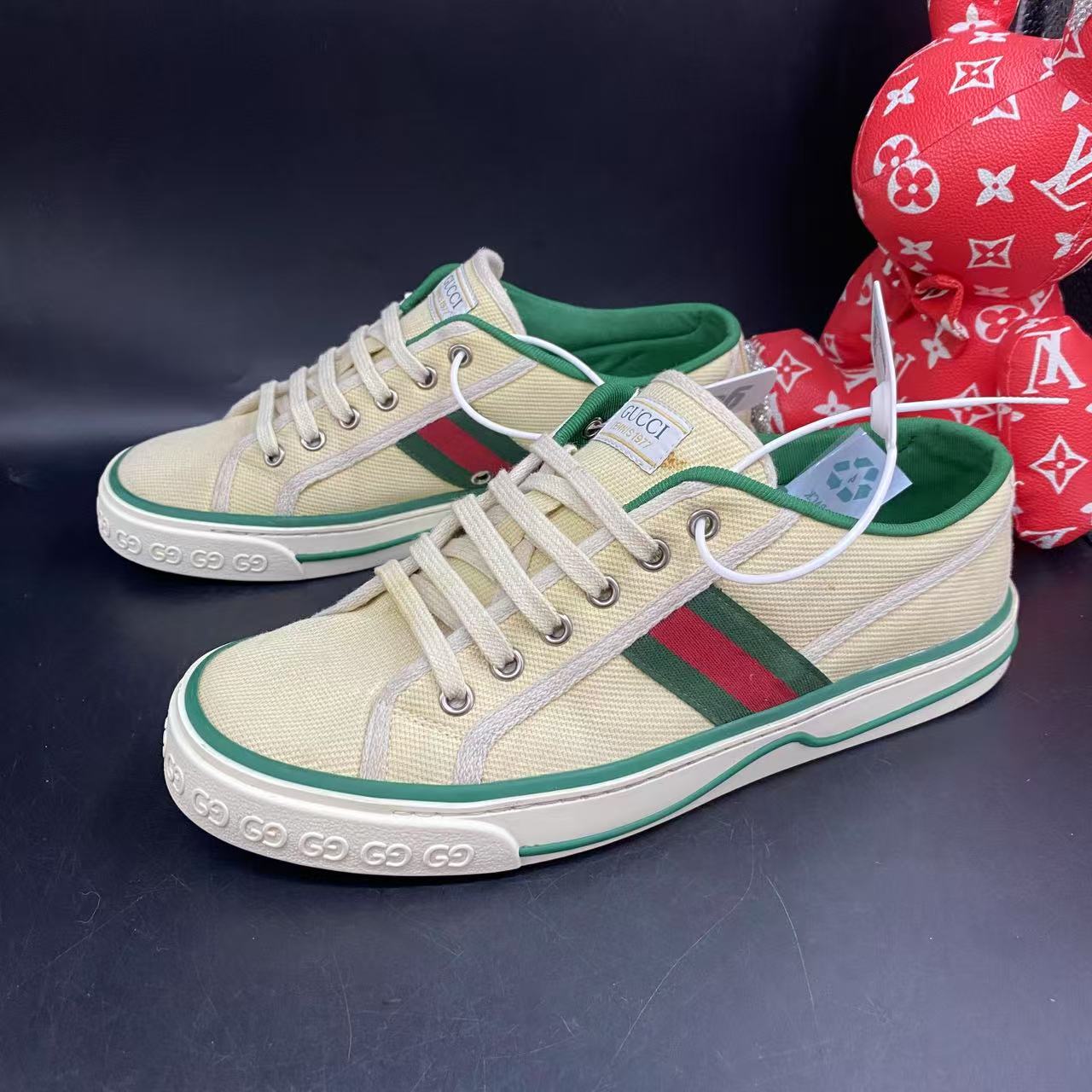 95新 GUCCI/古驰 米白色时尚舒适1977帆布板鞋40.5欧码ddm2130