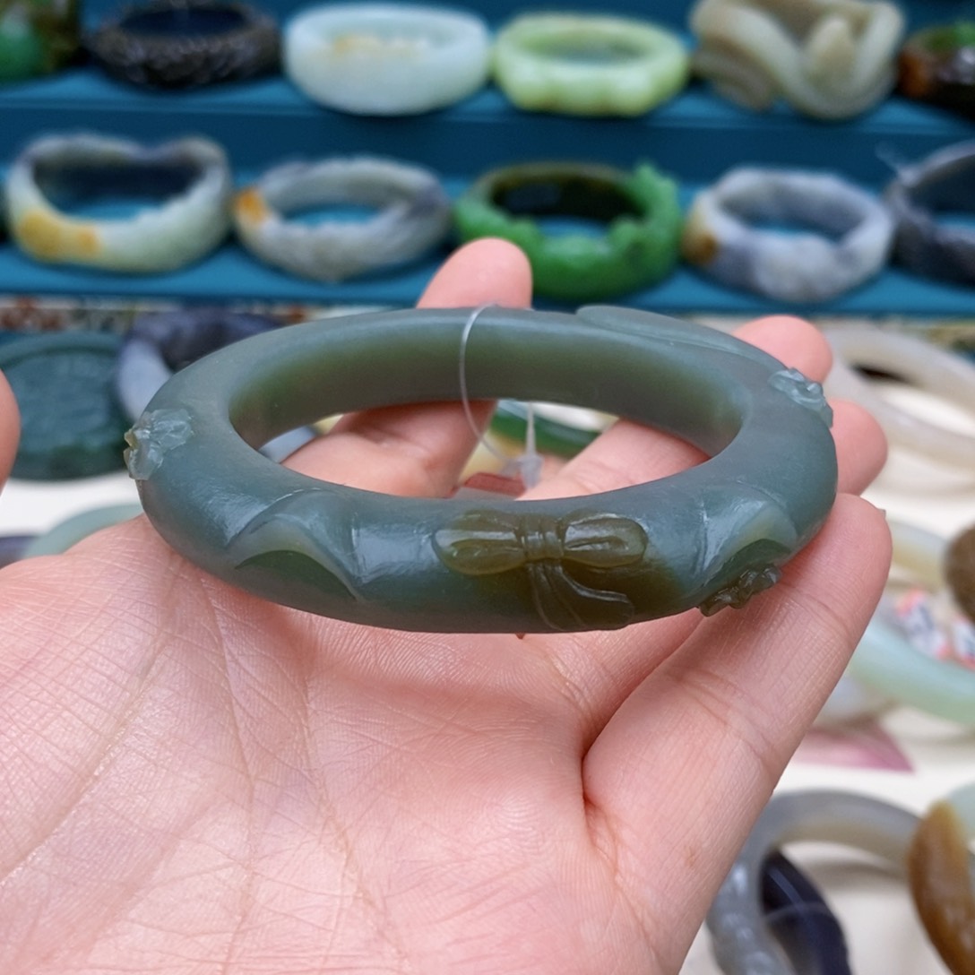 和田玉手镯56.4定制未镶嵌