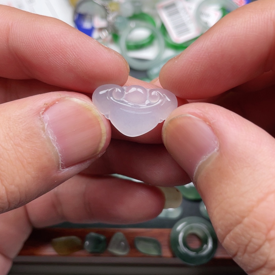 翡翠颈饰未镶嵌缅甸翡翠