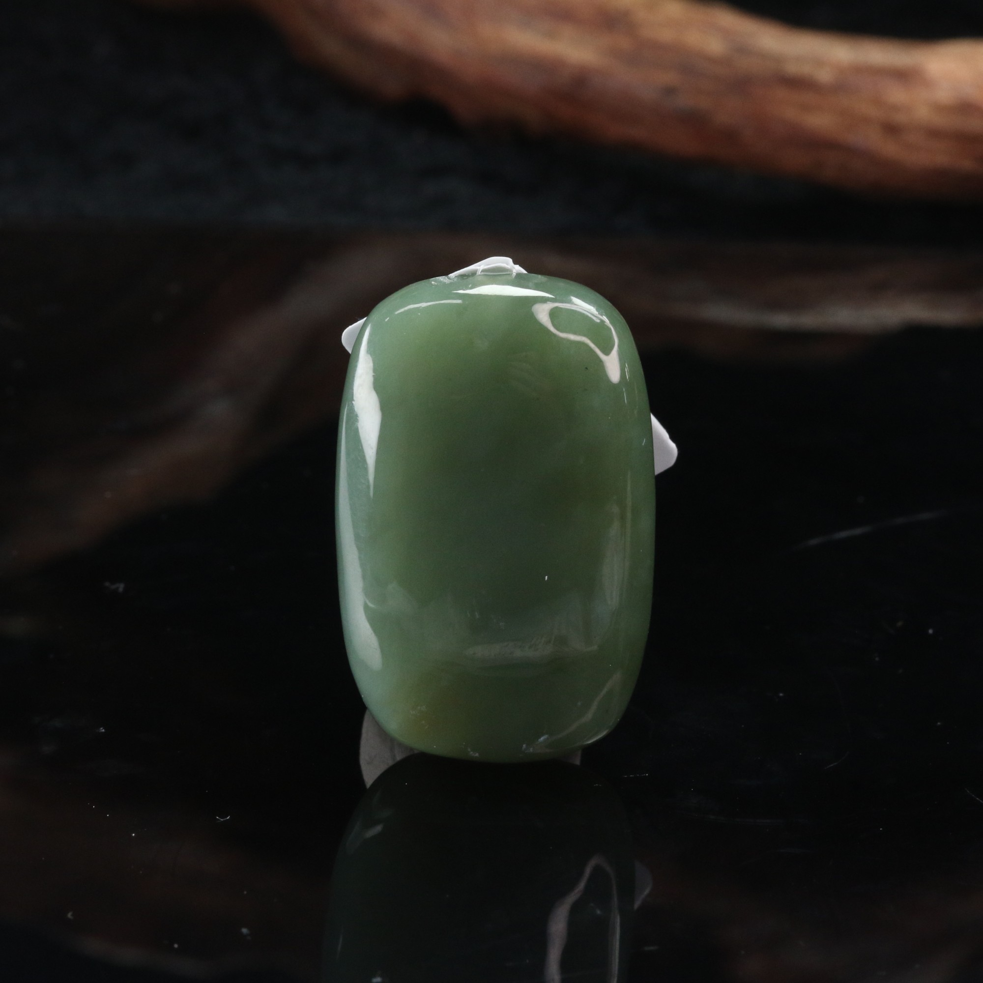 4和田玉湖水绿无事牌/201534北京中保拍卖