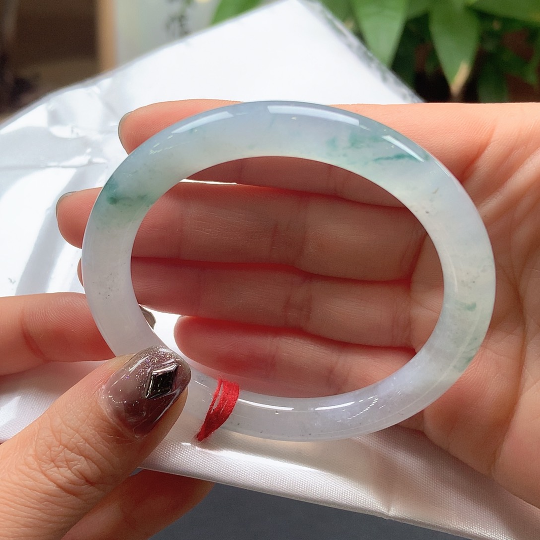 翡翠未镶嵌手镯7冰飘花