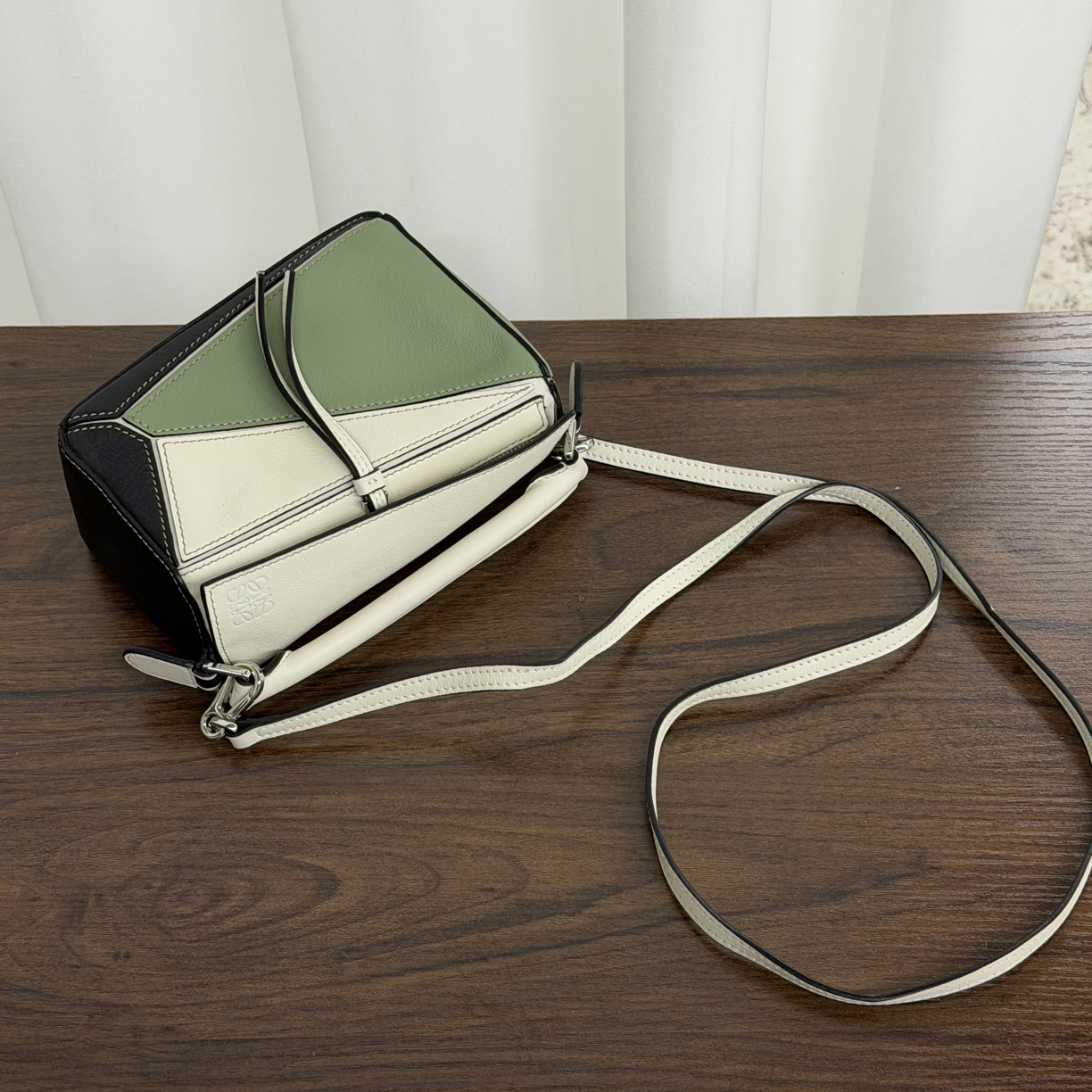 95新 LOEWE/罗意威 chillvTg/puzzle单肩