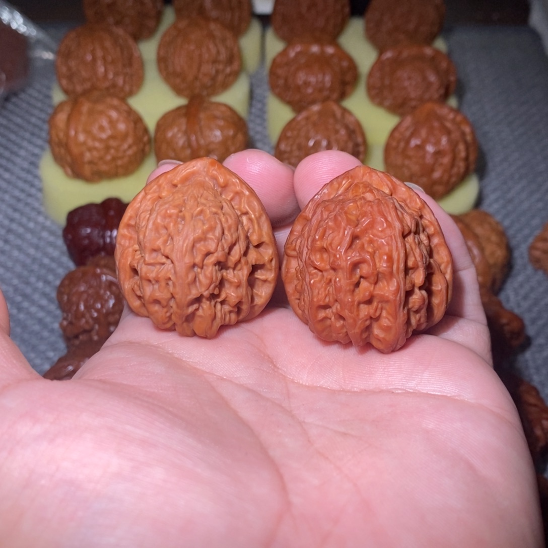 文玩核桃把件三角白